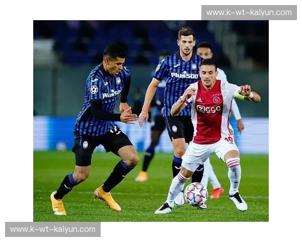 蓝黑荣耀与紫百合魅影：意甲双雄的史诗对决